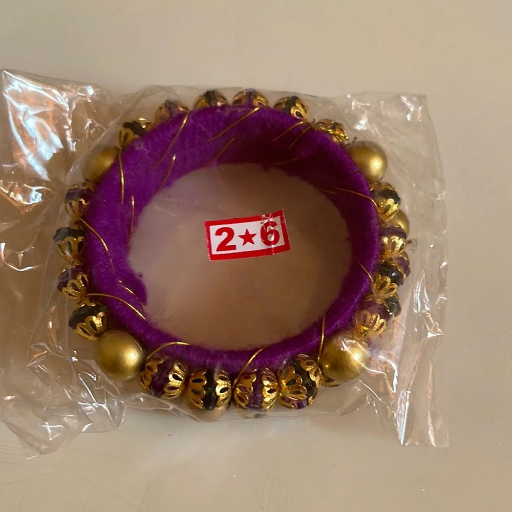 Bangle - Picture 1 of 4